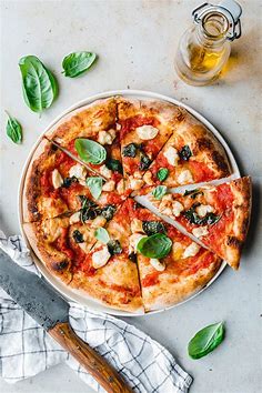Die perfekte vegane Pizza · Eat this! Foodblog • Vegane Rezepte • Stories