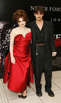 Helena Bonham Carter, goede vriendin van Johnny Depp, vertelt hoe het met hem gaat na de rechtszaak | Celebrities | hln.be