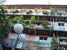 casa di ringhiera 15 cose chi vive in una casa di ringhiera pu 242 casa di ringhiera 15 cose chi vive in una casa di ringhiera pu 242