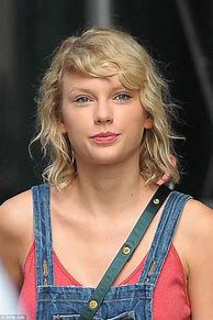 Image result for Taylor Swift Bodobs