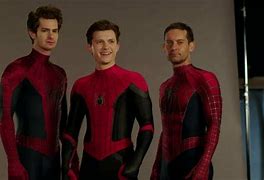 Image result for Andrew Garfield Y Tobey Maguire