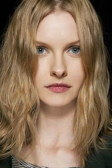 hair messy the 5 step guide to perfectly imperfect hair hair messy the 5 step guide to perfectly imperfect hair