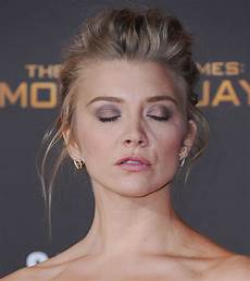 natalie dormer makeup how to get natalie dormer s makeup from the mockingjay natalie dormer makeup how to get natalie dormer s makeup from the mockingjay
