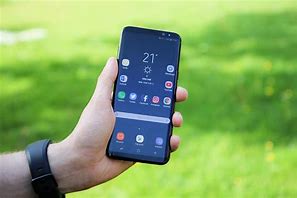 Image result for Galaxy S8 vs iPhone 7