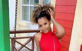 Image result for DeAndre Ayton Girlfriend