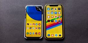 Image result for iPhone XR vs Samsung S10