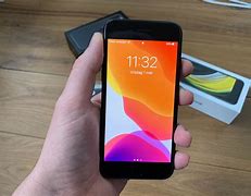 Image result for iPhone SE 2020 or iPhone X