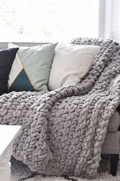 Crocheted Chunky Throw Blanket - Suburble