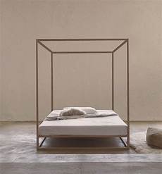 letti matrimoniali a baldacchino asha wood baldaquin letto a baldacchino con struttura letti matrimoniali a baldacchino asha wood baldaquin letto a baldacchino con struttura