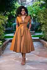 Professional Dresses on Black women ପାଇଁ ପ୍ରତିଛବି ଫଳାଫଳ. ଆକାର: 150 x 225। ଉତ୍ସ: www.stylevore.com