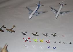 Image result for 1 100 Scale Airplanes