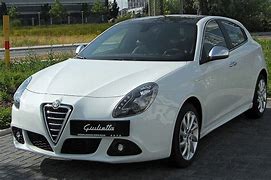 Image result for Alfa Romeo Giulietta 2010 Front