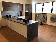 cucina con cucina con penisola moderna tabacco gm cucine a cucina con cucina con penisola moderna tabacco gm cucine a