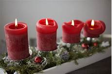 colore candele avvento candele di natale bianche dorate o colorate ideali per l colore candele avvento candele di natale bianche dorate o colorate ideali per l