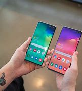 Image result for Samsung S10 with Twitter