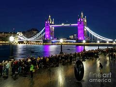 Image result for The Queue for the Queen at Tower Bridge Vigil Pictures