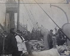 Image result for Italy recover bodies