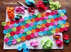 uncinetto cuscini tonolli decorations for cuscino di mille fiori all uncinetto cuscini tonolli decorations for cuscino di mille fiori all