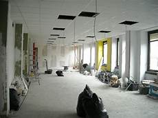 posa controsoffitto pavimenti sopraelevati e controsoffitti per spazi ufficio posa controsoffitto pavimenti sopraelevati e controsoffitti per spazi ufficio