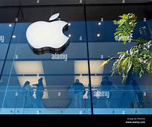 Image result for Magasin Apple Montreal