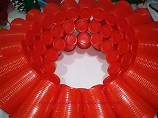 babbo natale con bicchieri di plastica babbo natale e pupazzo di neve con bicchieri di plastica babbo natale con bicchieri di plastica babbo natale e pupazzo di neve con bicchieri di plastica