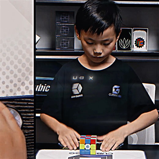 Xuanyi Geng 3x3 Cube Solve in 3.14 seconds | Slow motion #rubikscube #viral #shorts