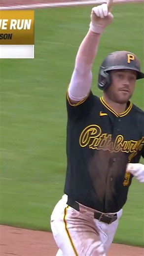 Brandon Lowe hits a walk-off homer off the foul pole!!
