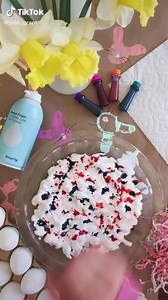 610K views · 1.2K reactions | Who has tried this method? Yay or nay? Would love some new ideas for my kids to decorate eggs. Follow jess_grant on Tik Tok for more cute ideas. | Julie's Wreath Boutique | Facebook