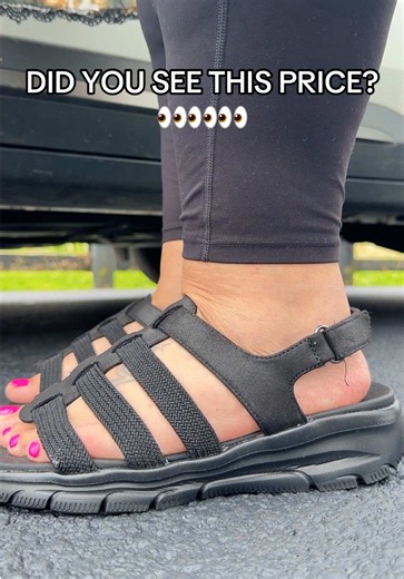 Wide foot friendly sandals for the girlies with foot pain - these summer sandals feel like walking on CLOUDS plus they’re cute! #TikTokShopMemorialDay #DealsForYouDays #qvcsuperbrandday #SummerWins