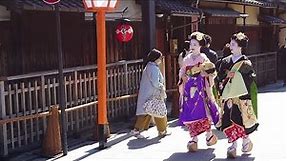 Geisha Walk in the Gion of Kyoto | Sakura | Luxury Kimono Dress and Obi Belt | Japan Travel