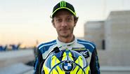 Auto - News, VIDEO - Sun, moon, and flames: Valentino Rossi’s new 2024 helmet