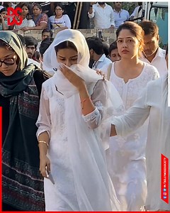 3.2M views · 10K reactions | Avneet Kaur, Siddharth Nigam, Ashnoor Kaur, Chinki Minki, Vishal Jethwa And Many Celebs At At Tunisha Sharma Last Rites. #AvneetKaur #SiddharthNigam #AshnoorKaur #ChinkiMinki #VishalJethwa | Bollywood Society | Facebook