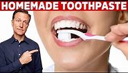 The BEST Homemade Toothpaste (Only 4 Ingredients)