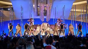 Watch Nicki Minaj Stun With an Energetic Medley the 2018 MTV VMAs