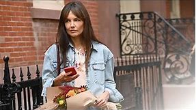 Katie Holmes Layers a Floral Dress Over a Floral Top for a Romantic Fall Look! 👄😱