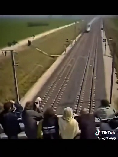 Playlists in bio #fyp #train #bullettrain #fast #speed #edit