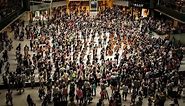Hong Kong Festival Orchestra Flash Mob 2013: Beethoven's "Ode to Joy" 香港節慶管弦樂團2013快閃：貝多芬《快樂頌》