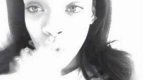 Rihanna Smoking Weed - 420 Video