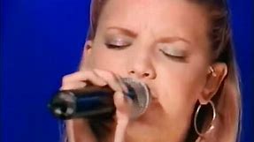 Jessica Simpson - I Wanna Love You Forever - LIVE UNBELIEVABLE (HD)