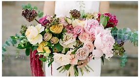 30 of the Prettiest Pink Wedding Bouquets, Centerpieces & Arrangements