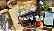 reading vlog ☕ getting out of a reading slump, reading at a cafe, updating my notion library