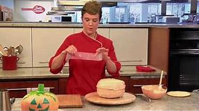 How to Make a Jack-O-Lantern Cake with Betty Crocker
