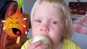 Original That's an apple - No it's an onion - Then eat it Eat onion - Apple Onion Adorable Toddler