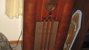 1938 Philco Floor Radio - Model: 38-8