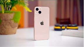 iPhone 13 Unboxing & First Impressions - PINK!