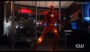 The Flash 5x01 Barry's New Suit (Season 5 Suit)