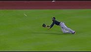 Heyward ends the game with terrific catch