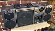 Philips - SOUND MACHINE - D8554 - 7 SPEAKER BOOMBOX - DEMONSTRATION VIDEO: 2