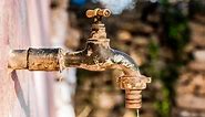 How to Loosen a Corroded Faucet