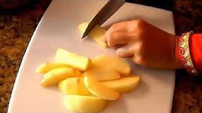 How to Cook Apples for Babies as Finger Food : Cooking with Apples